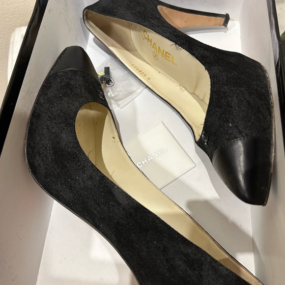 Chanel Heels - Picture 5 of 8